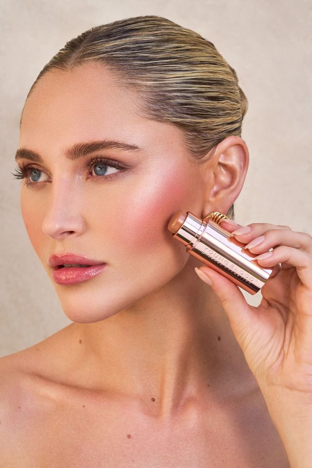 Youngblood Pro Sculpt Creme Contour Stick